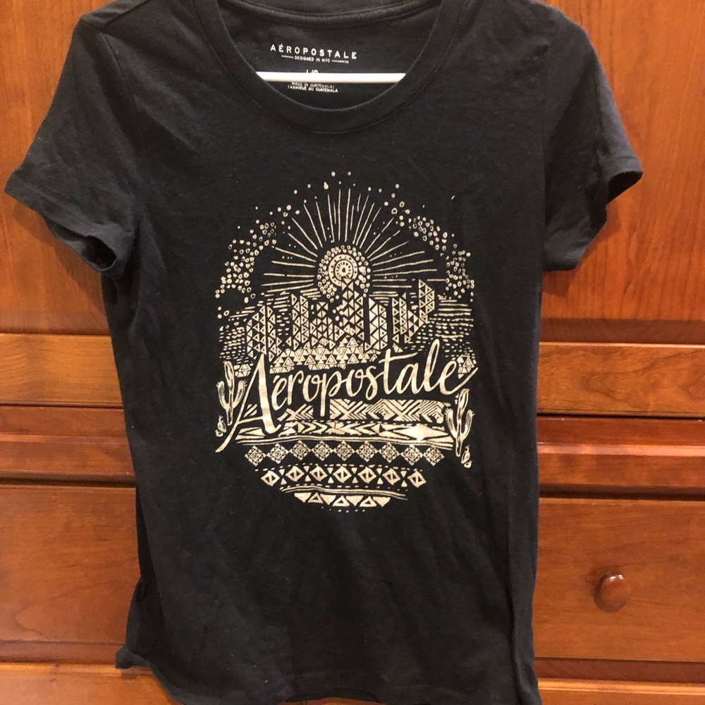 Black t shirt